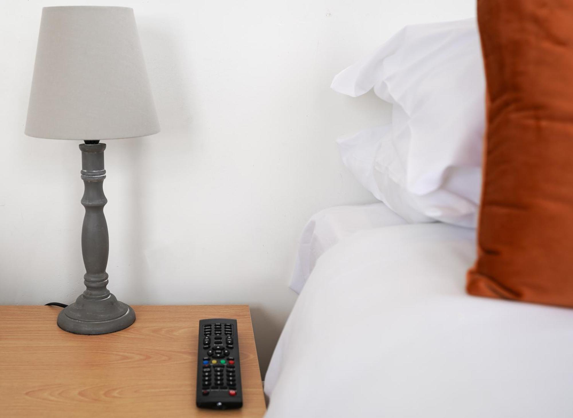 Homesly Guest Rooms, Comfortable En-Suite Guest Rooms With Free Parking And Self Check-In Berwick Upon Tweed Exterior foto