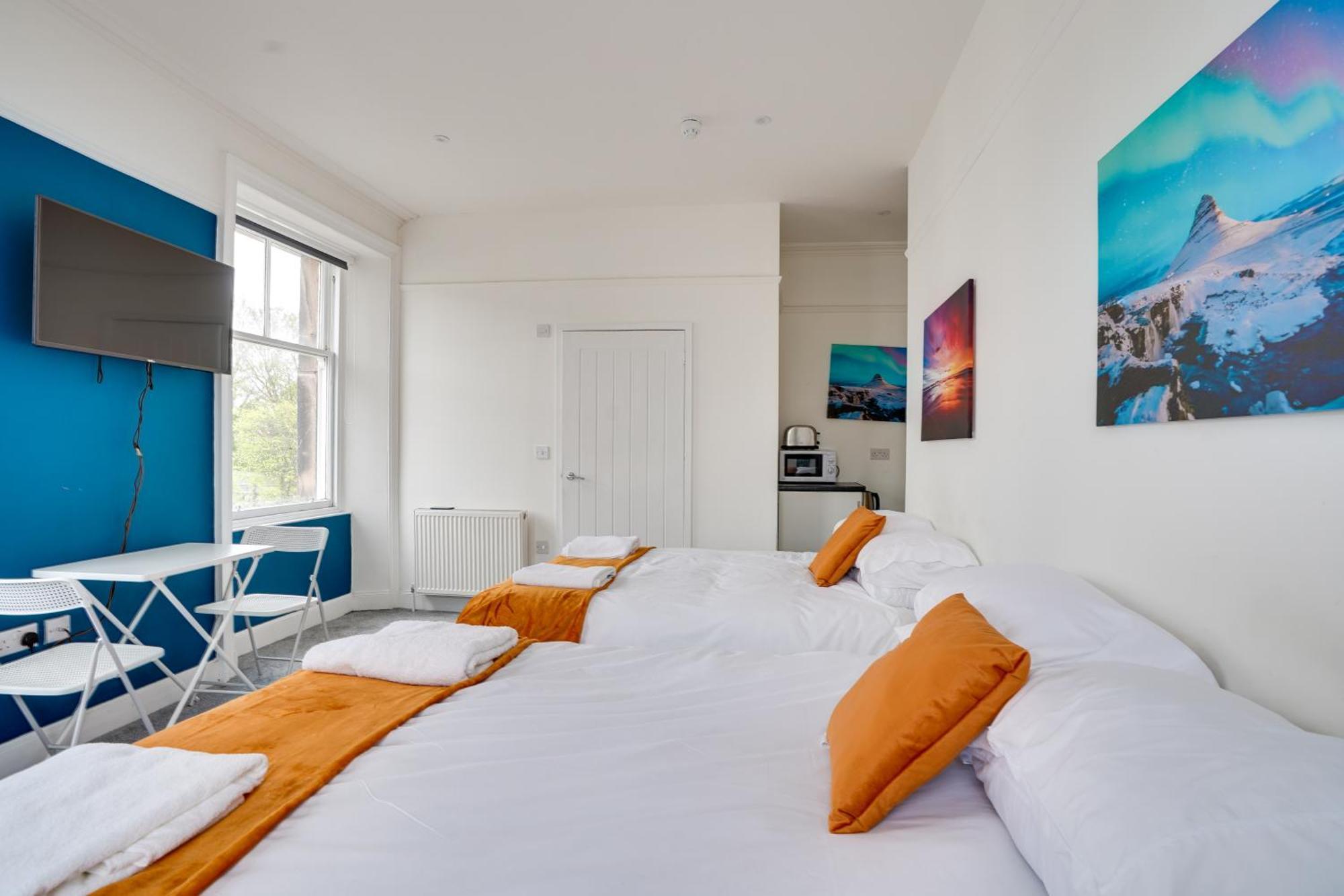 Homesly Guest Rooms, Comfortable En-Suite Guest Rooms With Free Parking And Self Check-In Berwick Upon Tweed Exterior foto